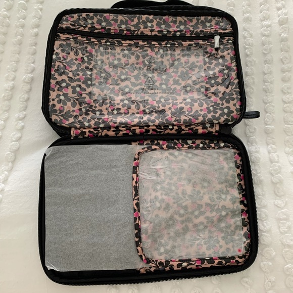Vera Bradley Makeup Bag BNWOT - Picture 2 of 13